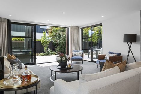 Photo of property in 20a Wroxton Terrace, Merivale, Christchurch, 8014