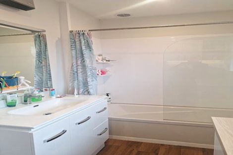 Photo of property in 5 Milton Street, Trentham, Upper Hutt, 5018