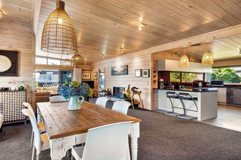 Photo of property in 145 Karewa Parade, Papamoa Beach, Papamoa, 3118