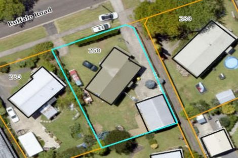 Photo of property in 250 Buffalo Road, Coromandel, 3506