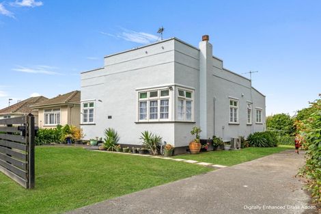 Photo of property in 108 Anzac Parade, Whanganui East, Whanganui, 4500