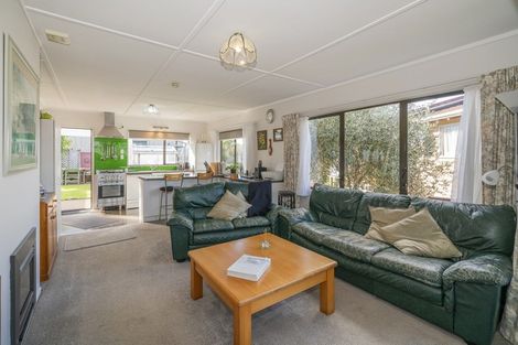 Photo of property in 5 Rimu Street, Whitianga, 3510