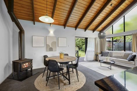 Photo of property in 19 Thames Street, Welbourn, New Plymouth, 4310