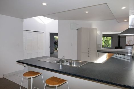 Photo of property in 45 Greenaway Road, Waikanae, 5036