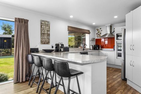 Photo of property in 27 Putiki Road, Edgecumbe, Whakatane, 3193