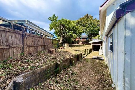 Photo of property in 5 Ancona Lane, Goodwood Heights, Auckland, 2105