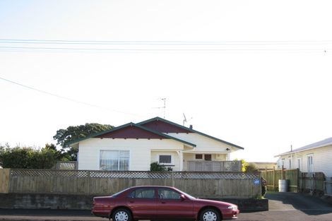 Photo of property in 36 Beach Street, Fitzroy, New Plymouth, 4312