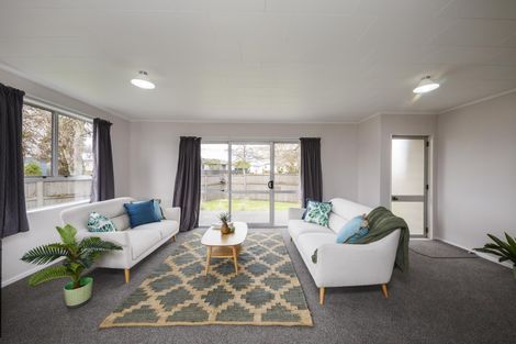 Photo of property in 12 Bendigo Street, Cloverlea, Palmerston North, 4412