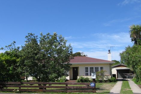 Photo of property in 14 Tolerton Avenue, Elgin, Gisborne, 4010