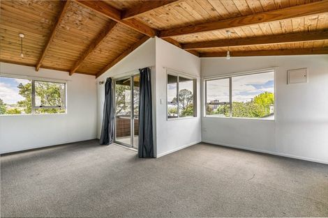 Photo of property in 55 Margan Avenue, New Lynn, Auckland, 0600