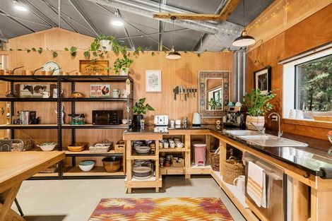 Photo of property in 411a Maori Point Road, Tarras, Cromwell, 9383