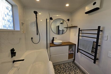 Photo of property in 1 Cedar Court, Whitby, Porirua, 5024