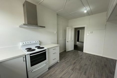 Photo of property in 28 Division Street, Riccarton, Christchurch, 8041