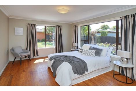 Photo of property in 97 Winters Road, Redwood, Christchurch, 8051