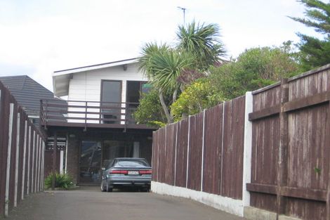 Photo of property in 48 Kaikoura Street, Maupuia, Wellington, 6022