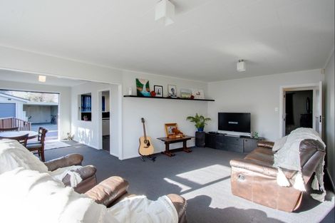 Photo of property in 43 Bill Hercock Street, Pirimai, Napier, 4112