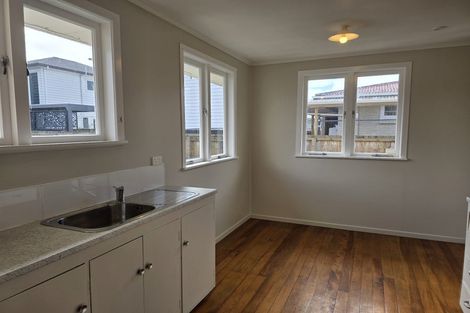 Photo of property in 10 Clark Street, Manurewa, Auckland, 2102