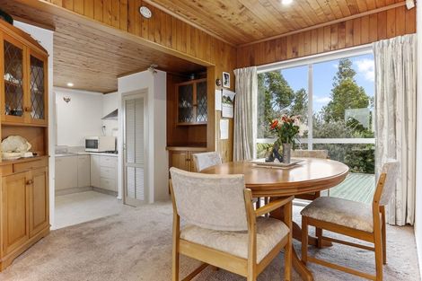 Photo of property in 194 Forest Hill Road, Waiatarua, Auckland, 0612