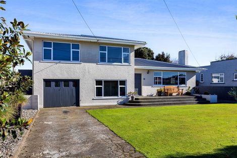 Photo of property in 41 Vogel Street, Hawera, 4610