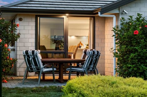 Photo of property in 61 Montia Close, Papamoa Beach, Papamoa, 3118