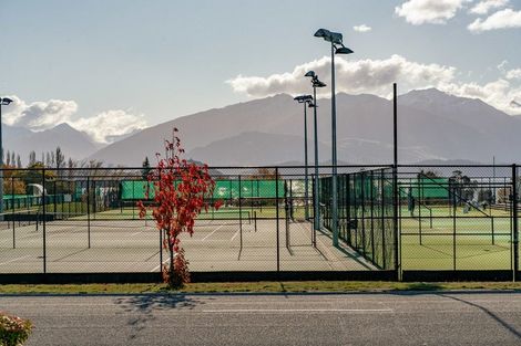 Photo of property in 206 Warren Street, Wanaka, 9305