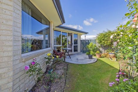 Photo of property in 4 Devon Crescent, Darfield, 7510