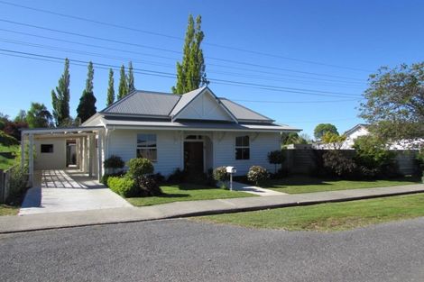 Photo of property in 9 Mary Street, Gore, 9710