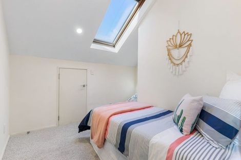 Photo of property in 44 Futuna Close, Karori, Wellington, 6012