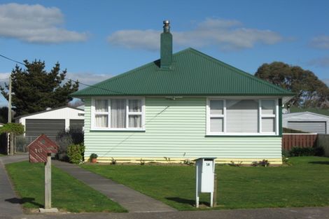 Photo of property in 14 Ward Street, Bulls, 4818