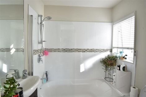 Photo of property in 704b Manukau Road, Royal Oak, Auckland, 1023