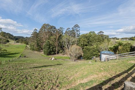 Photo of property in 307 Whananaki North Road, Opuawhanga, Hikurangi, 0181