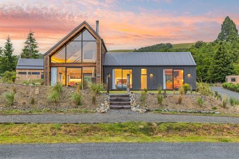 Photo of property in 50 Luge Loop, Castle Hill, 7580