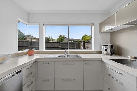 Photo of property in 30 Pelorus Street, Welcome Bay, Tauranga, 3112