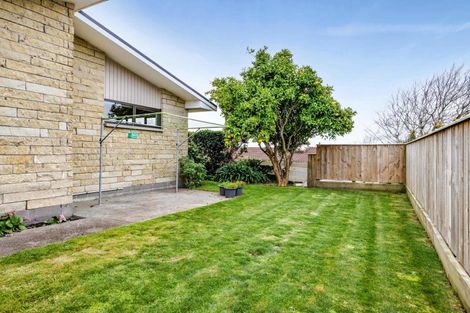 Photo of property in 65 Belt Road, New Plymouth, 4310