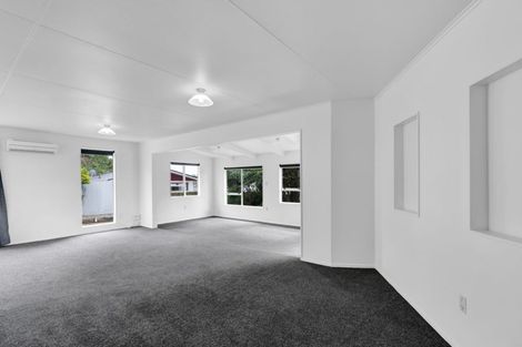 Photo of property in 50 Sole Avenue, Bell Block, New Plymouth, 4312