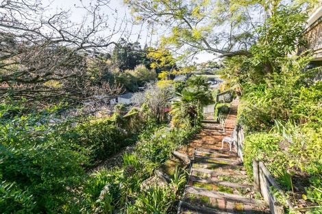 Photo of property in 5 Fitzroy Road, Bluff Hill, Napier, 4110