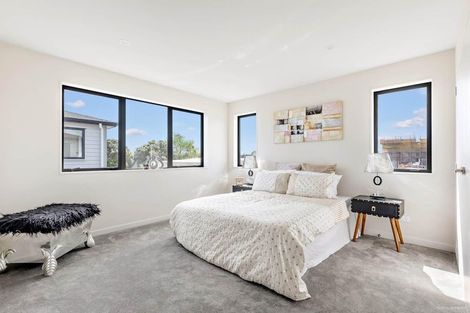 Photo of property in 2 Dorricott Avenue, Hobsonville, Auckland, 0616