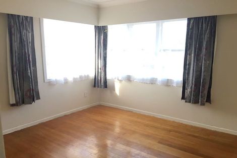 Photo of property in 14 Duncan Avenue, Te Atatu South, Auckland, 0610