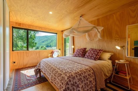 Photo of property in 13b Beach Place, Havelock, 7100