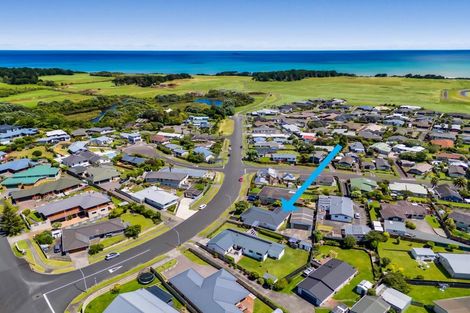 Photo of property in 8 Ellesmere Avenue, Bell Block, New Plymouth, 4312