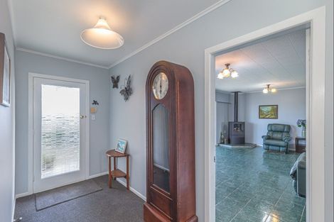 Photo of property in 208 Lindsay Road, Levin, 5510