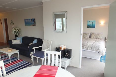 Photo of property in 10 Brown Terrace, Foxton Beach, Foxton, 4815
