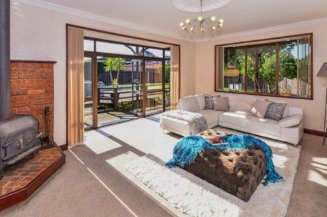 Photo of property in 71 St Annes Crescent, Wattle Downs, Auckland, 2103
