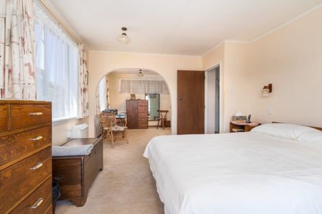 Photo of property in 14 Hinerau Grove, Waipahihi, Taupo, 3330