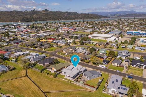 Photo of property in 15 Whitby Avenue, Whitianga, 3510