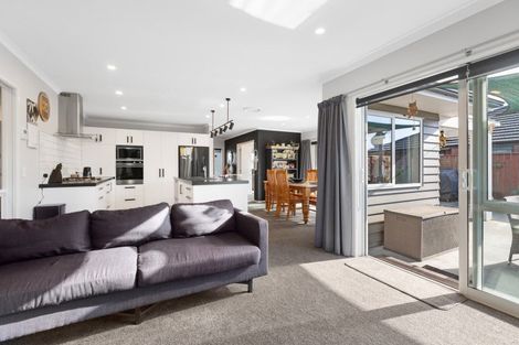 Photo of property in 22 Dreaver Drive, Waitara, 4320