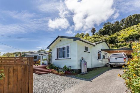 Photo of property in 115 Marsden Road, Greymouth, 7805