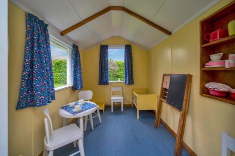 Photo of property in 14 Selwyn Street, Lower Vogeltown, New Plymouth, 4310