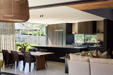 Photo of property in 65 Pitau Road, Mount Maunganui, 3116