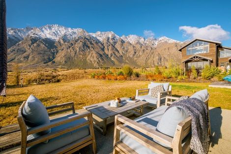 Photo of property in 4 Wanderer Lane, Jacks Point, Queenstown, 9371